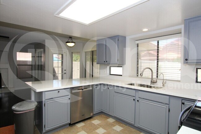 5732 W Harrison St Chandler, AZ 85226 photo 2