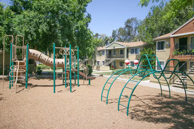 Creekside Villas Apartments photo 2