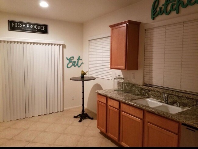 37409 Paseo Violeta Murrieta, CA 92563 photo 4