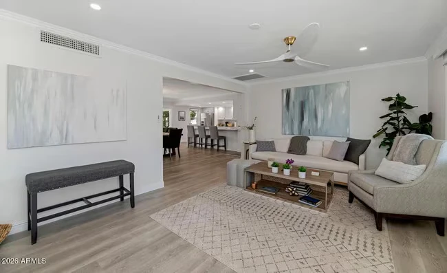 8225 E Jackrabbit Rd Scottsdale, AZ 85250 photo 3