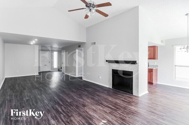 19229 N 6th St Phoenix, AZ 85024 photo 5