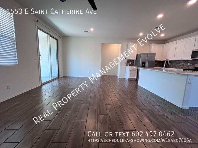 1553 E Saint Catherine Ave Phoenix, AZ 85042 photo 4