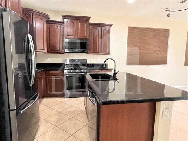 30204 N 73rd Ave Peoria, AZ 85383 photo 5