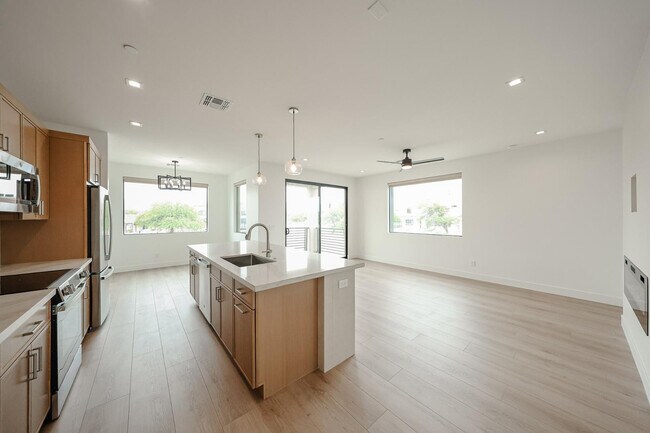 15006 N Ivory Dr Fountain Hills, AZ 85268 photo 2