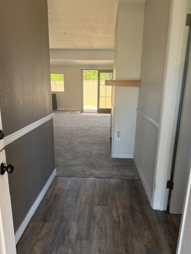 5596 Gala Ave San Diego, CA 92120 photo 4