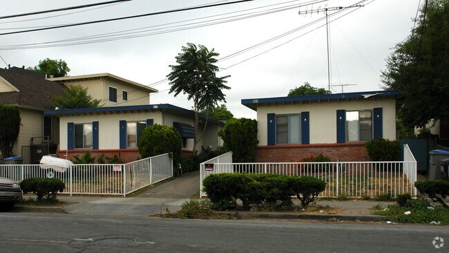 869-875 Almaden Avenue photo 3