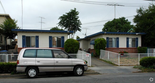 869-875 Almaden Avenue photo 2