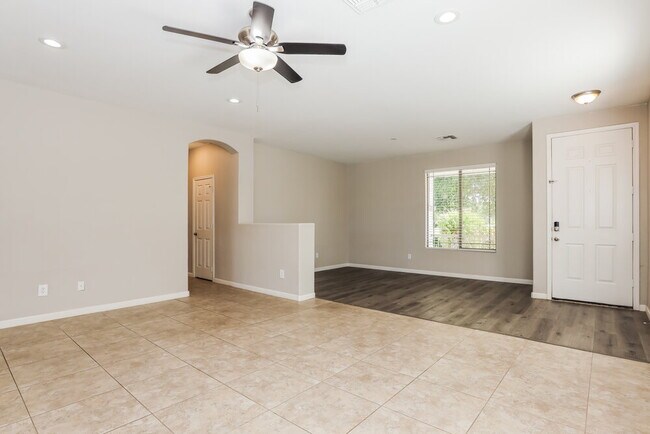 40994 N Vine Ave San Tan Valley, AZ 85140 photo 4