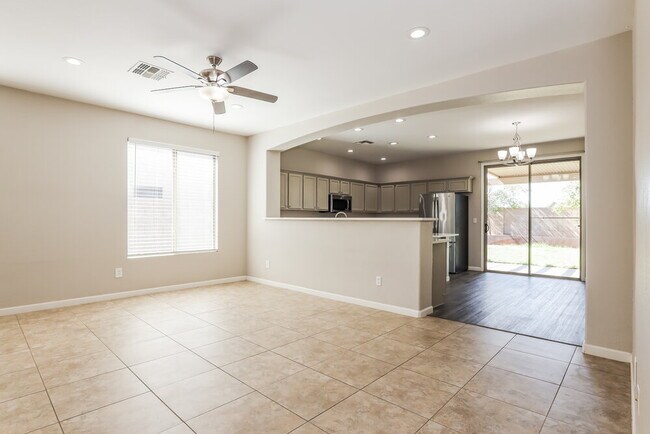 40994 N Vine Ave San Tan Valley, AZ 85140 photo 5
