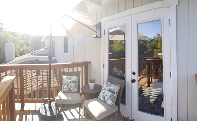 1912 Eversley Plz Santa Rosa, CA 95403