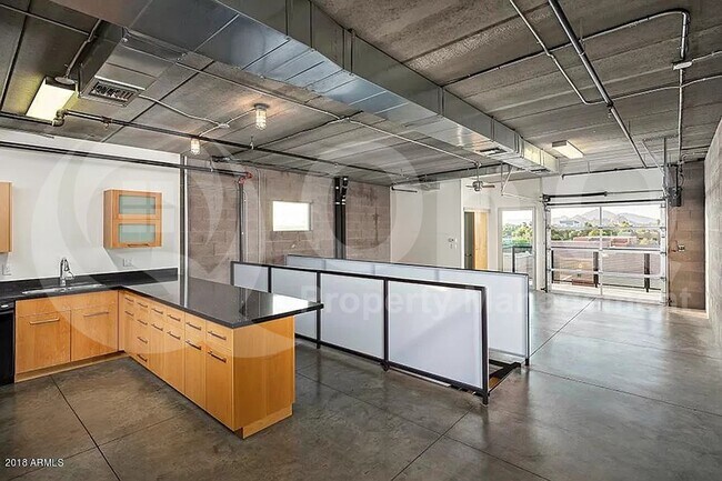675 S Roosevelt St Tempe, AZ 85281 photo 3