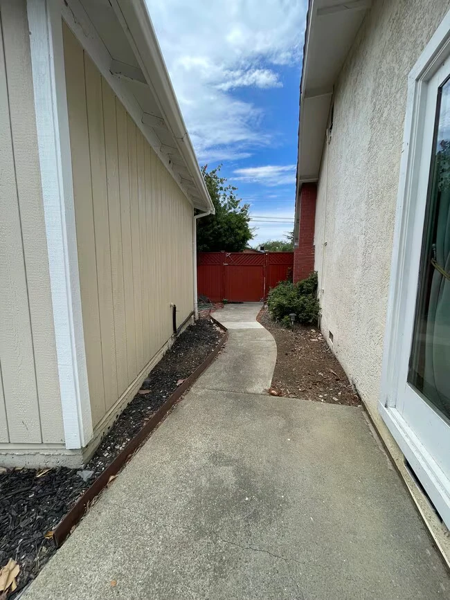 0BR/1BA Other on Sattler Dr · Concord photo 3