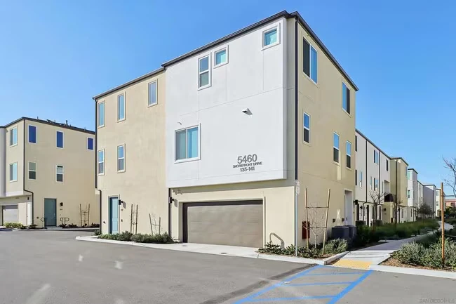5460 Shorefront Dr San Diego, CA 92154 photo 3