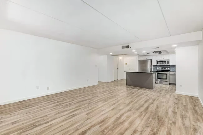 7950 E Camelback Rd Scottsdale, AZ 85251 photo 4