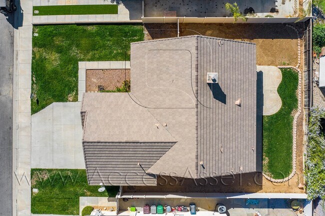 35847 Gerard Dou St Winchester, CA 92596 photo 3