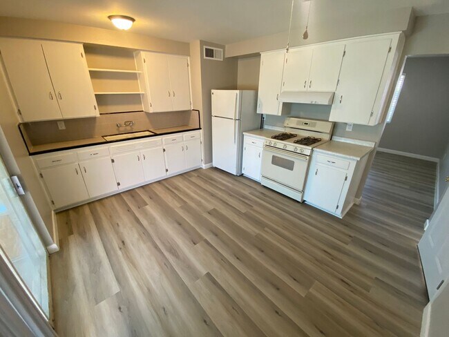 11111 W Greer Ave Youngtown, AZ 85363 photo 4