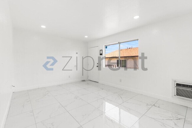 Unit 6 photo 2