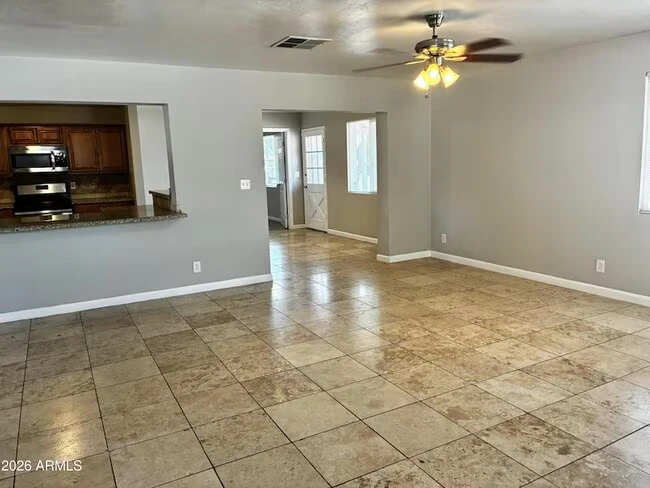 1041 W 18th St Tempe, AZ 85281 photo 3
