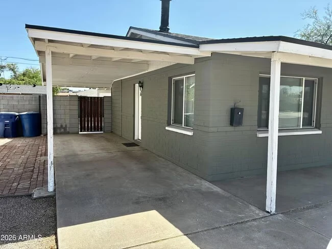 1041 W 18th St Tempe, AZ 85281 photo 2