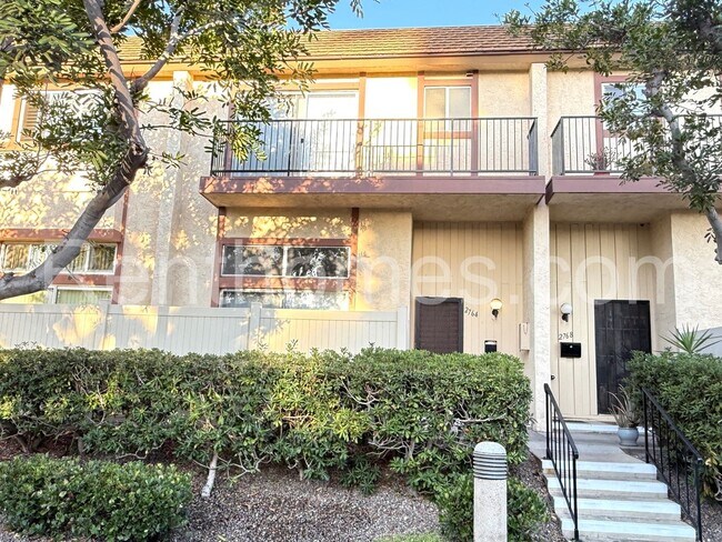 2764 Meadow Lark Dr