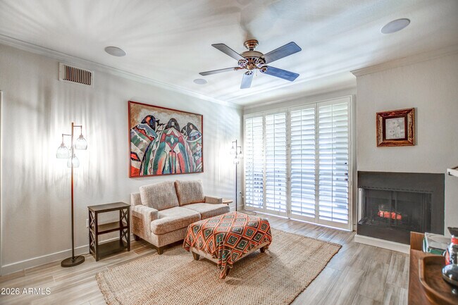 7009 E Acoma Dr Scottsdale, AZ 85254 photo 2
