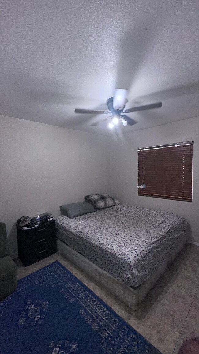 13145 W Desert Ln Surprise, AZ 85374 photo 4