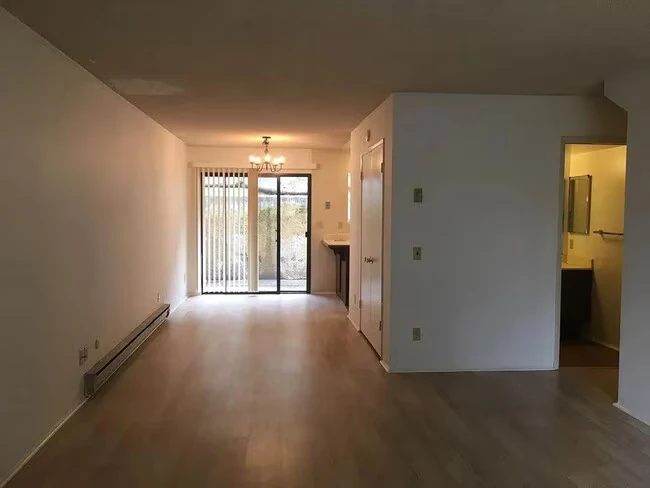 10267 Black Mountain Rd San Diego, CA 92126 photo 2