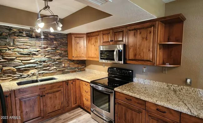 9100 E Winchcomb Dr Scottsdale, AZ 85260 photo 4