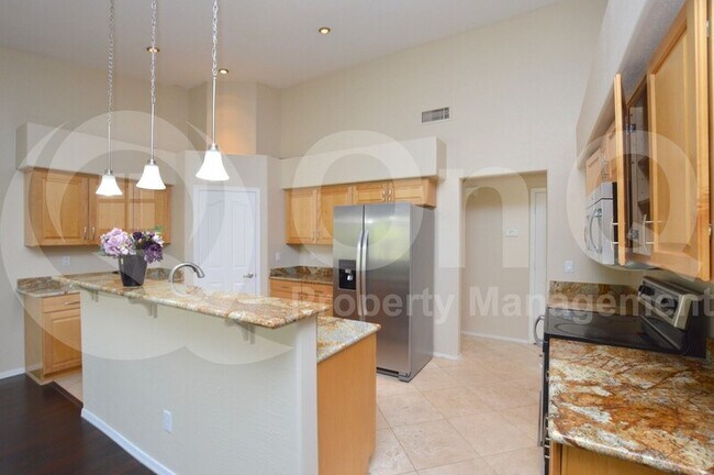 598 W Jasper Dr Gilbert, AZ 85233 photo 4