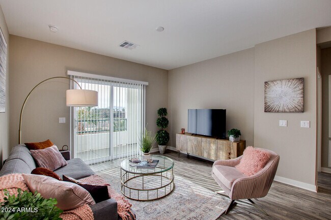 2511 W Queen Creek Rd Chandler, AZ 85248 photo 5