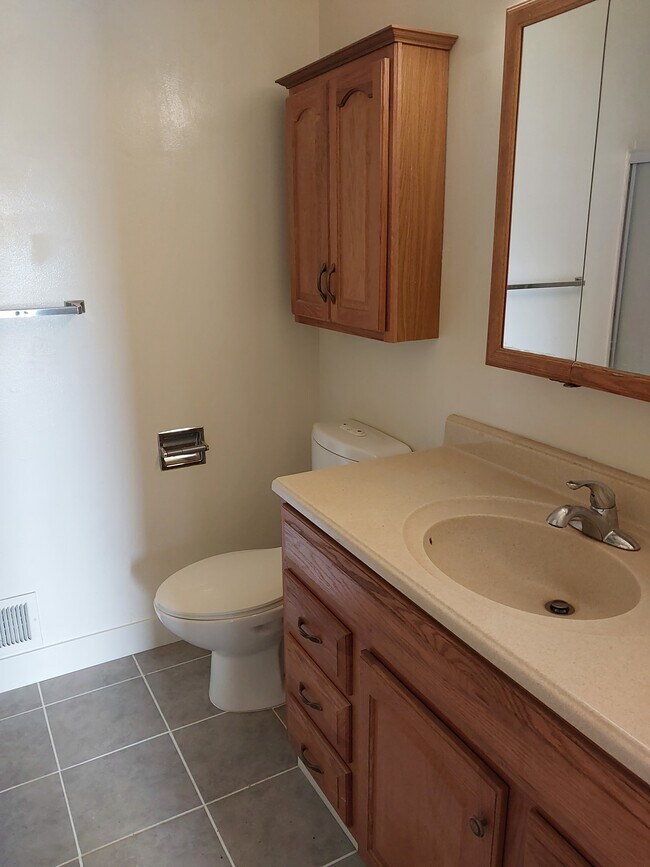 1015 Williams Way Mountain View, CA 94040 photo 4