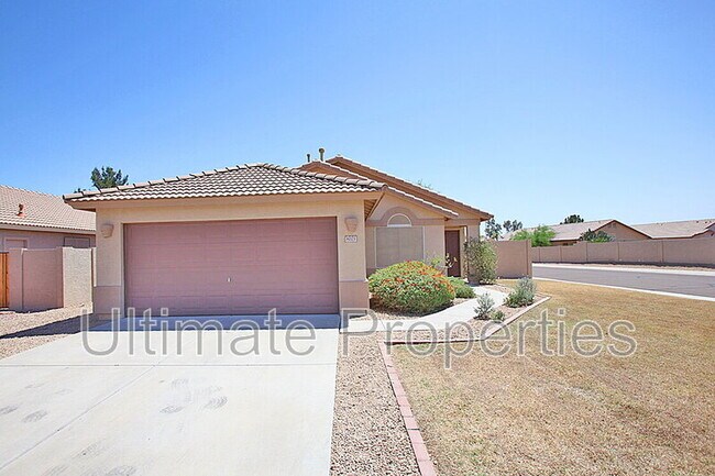 8023 W Melinda Ln photo 2