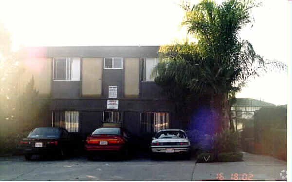 4052 Oregon St San Diego, CA 92104 photo 2