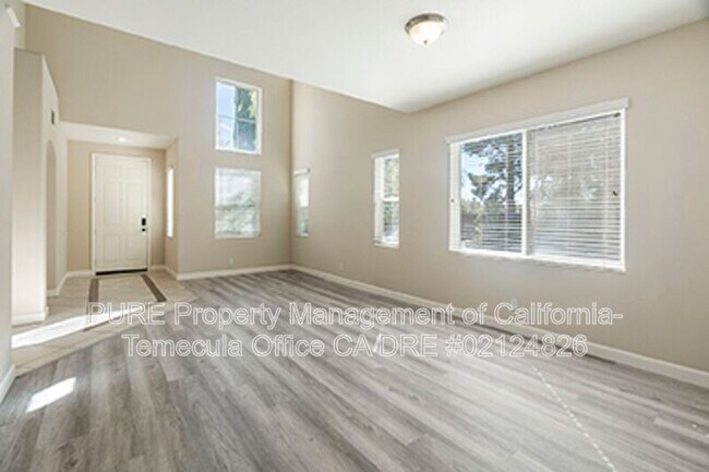 31160 Gleneagles Dr Temecula, CA 92591 photo 2