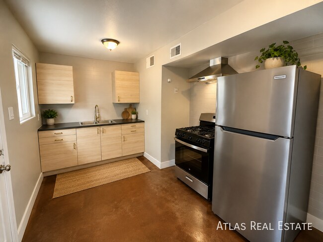 4310 N 14th St Phoenix, AZ 85014 photo 5
