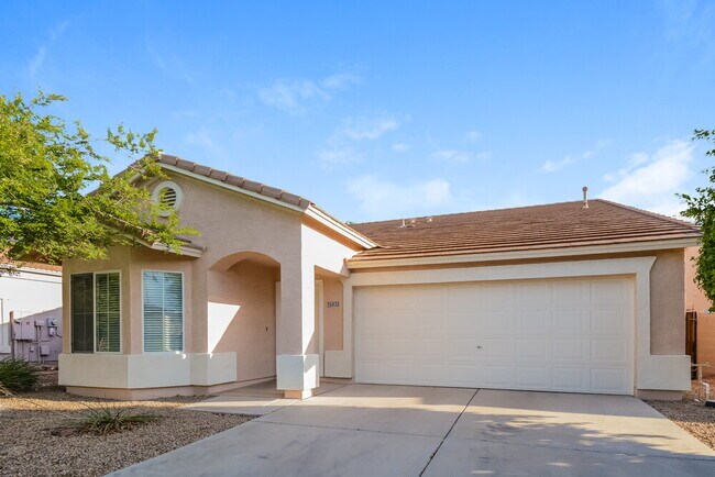 15438 W Mercer Ln Surprise, AZ 85379 photo 3