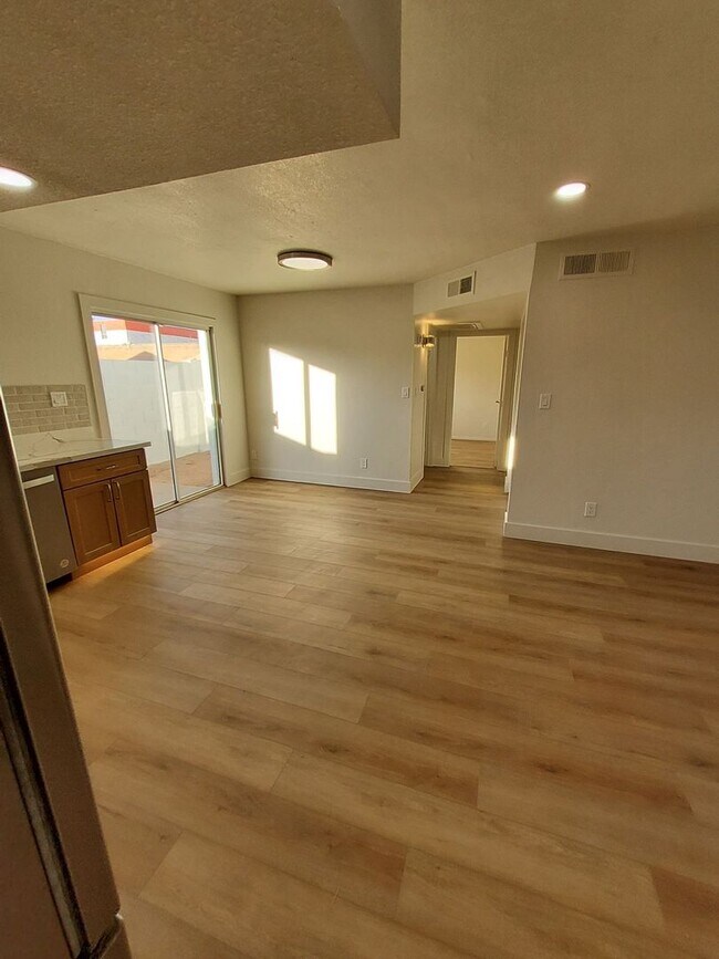5040 N 18th Ave Phoenix, AZ 85015 photo 5
