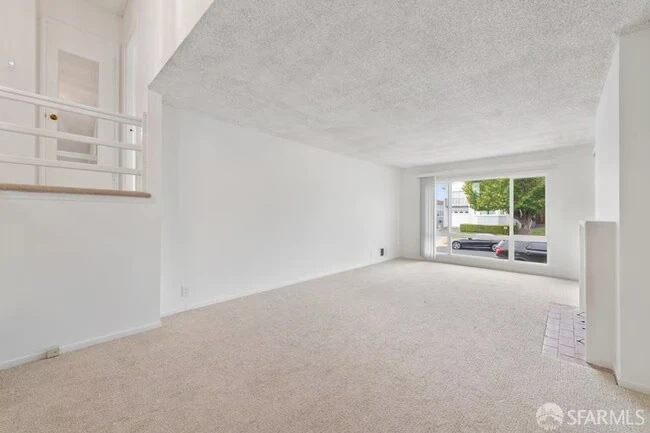 85 Dorchester Dr Daly City, CA 94015 photo 3
