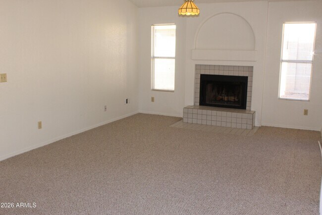 19455 N 34th St Phoenix, AZ 85050 photo 4