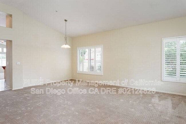 2389 Rock View Glen Escondido, CA 92026 photo 2
