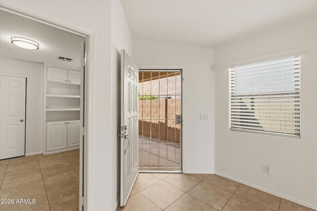 2212 E Vista Bonita Dr Phoenix, AZ 85024 photo 5