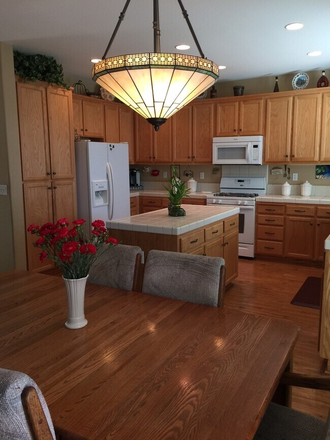 3174 Milton Jenson Ct Tracy, CA 95377 photo 4