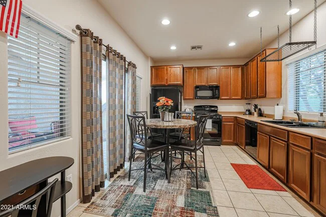21925 N 103rd Ln Peoria, AZ 85383 photo 4