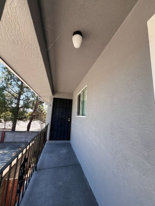 3455 Redwood Ct Castro Valley, CA 94546 photo 2
