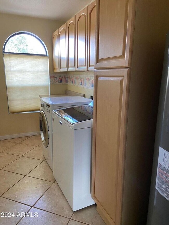 3509 E Dry Creek Rd Phoenix, AZ 85044 photo 5