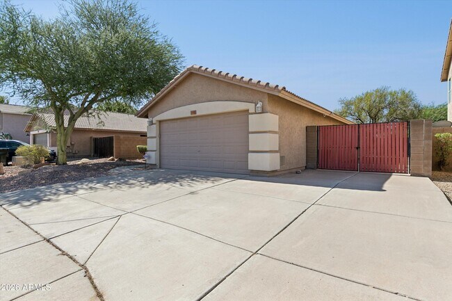 3139 W Matthew Dr Phoenix, AZ 85027 photo 4