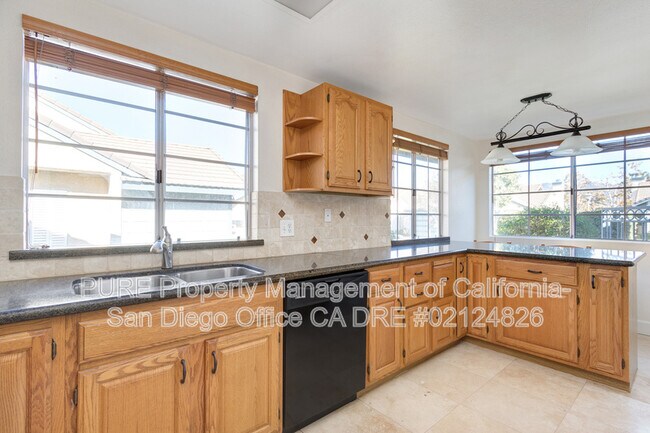 431 Nantucket Glen Escondido, CA 92027
