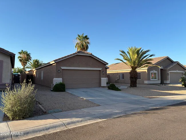 15340 W Acapulco Ln Surprise, AZ 85379 photo 2