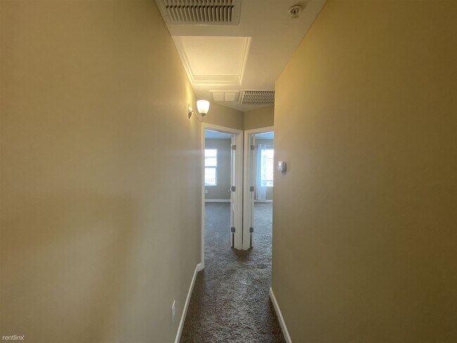 240 W Juniper Ave Gilbert, AZ 85234 photo 5