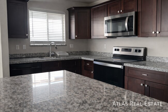 528 W La Jolla Dr Tempe, AZ 85282 photo 3